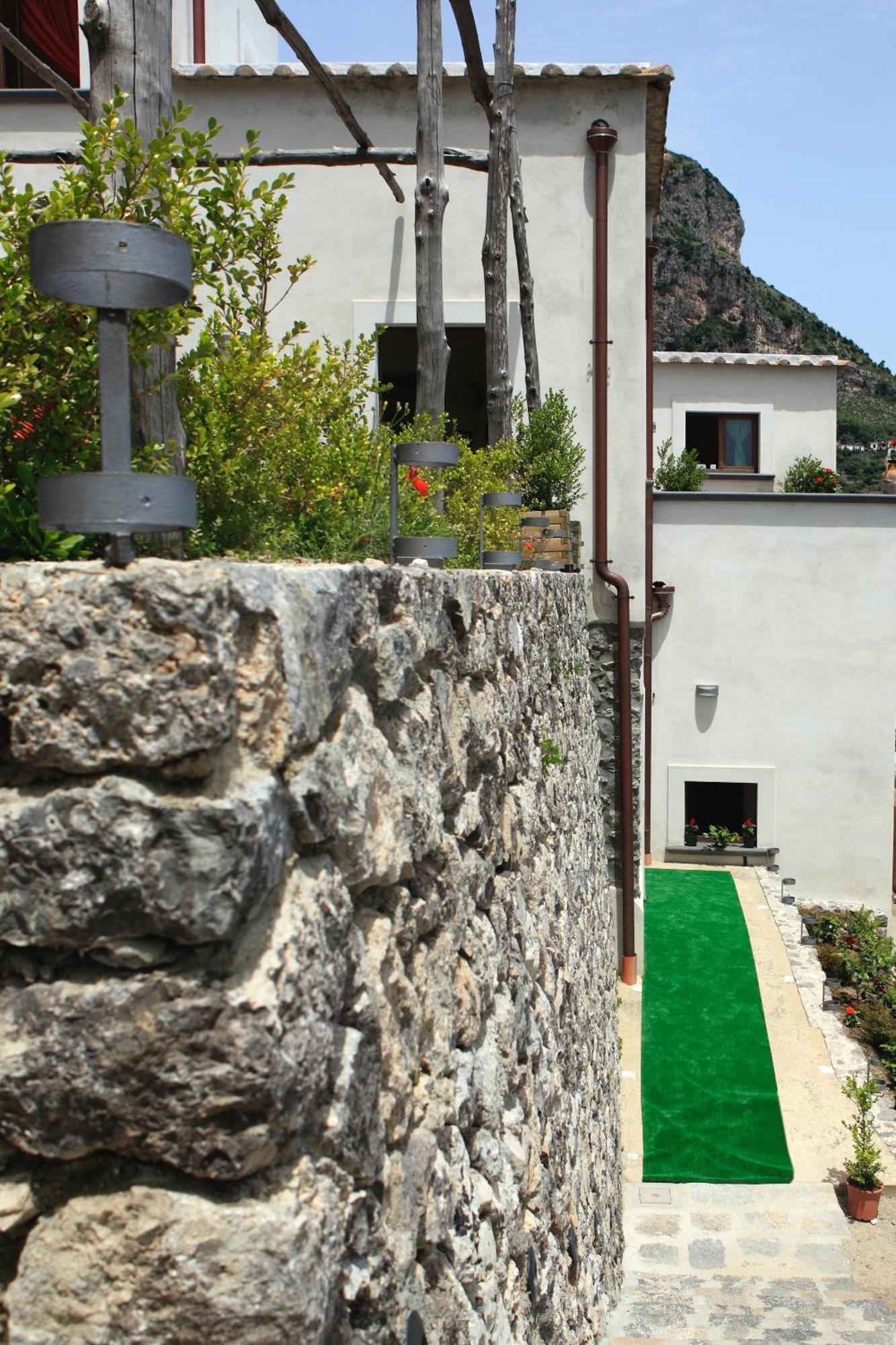 L'Antico Borgo Dei Limoni Bed & Breakfast Amalfi Exterior photo