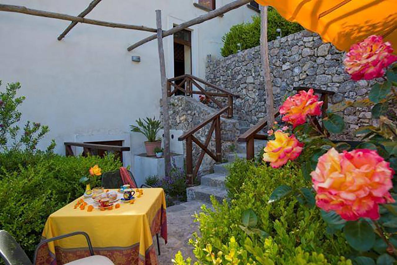 L'Antico Borgo Dei Limoni Bed & Breakfast Amalfi Exterior photo