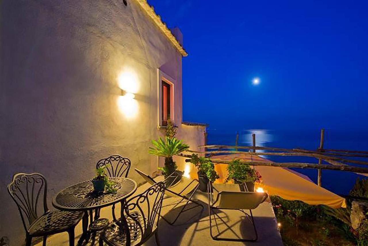 L'Antico Borgo Dei Limoni Bed & Breakfast Amalfi Exterior photo